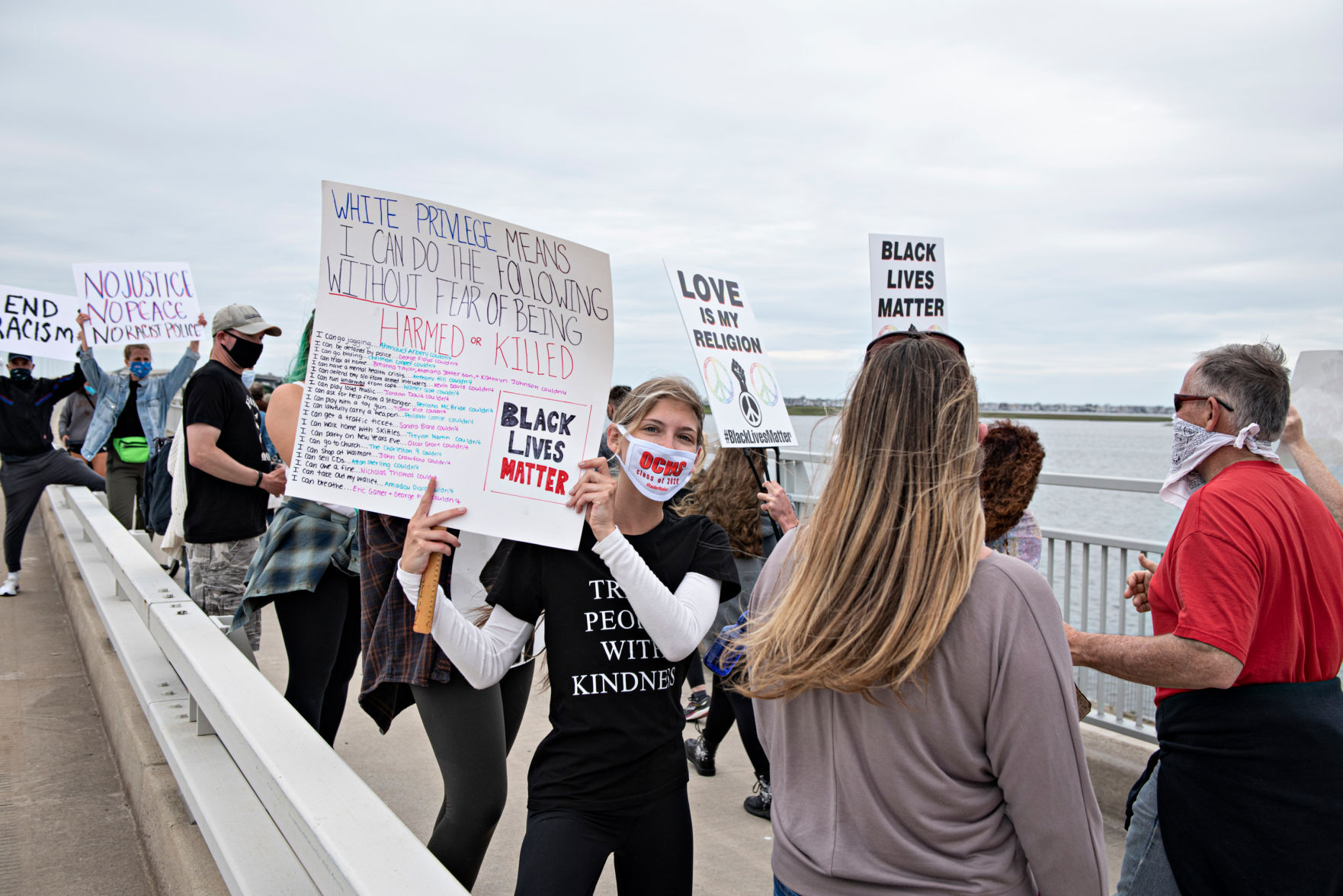 060320_nws_ocprotest
